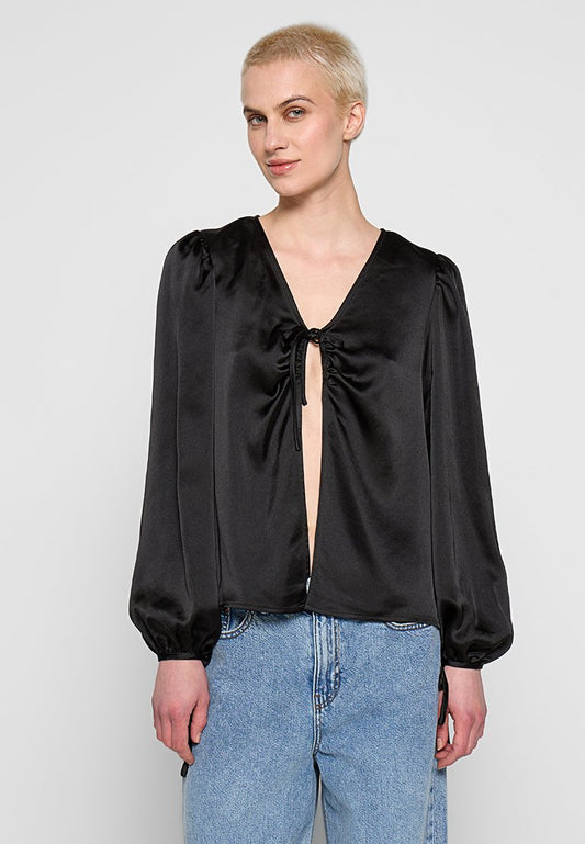 Selected SLFELLA LS TIE DETAIL TOP Black (ZZO30UC22-Q00) Women