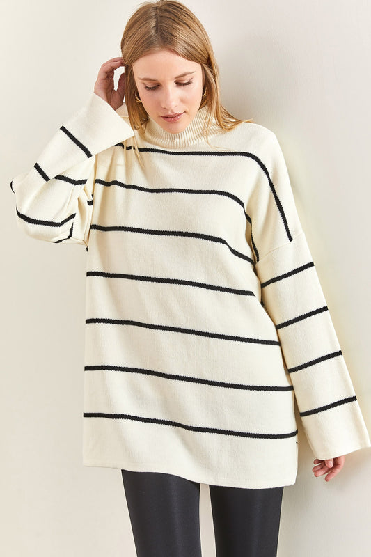 Bianco Lucci Women's Turtleneck Striped Oversize Knitwear Sweater Beige-black Women