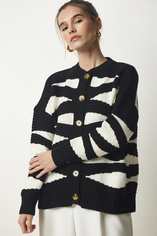Happiness İstanbul Women's Black Patterned Buttoned Knitwear Cardigan Women