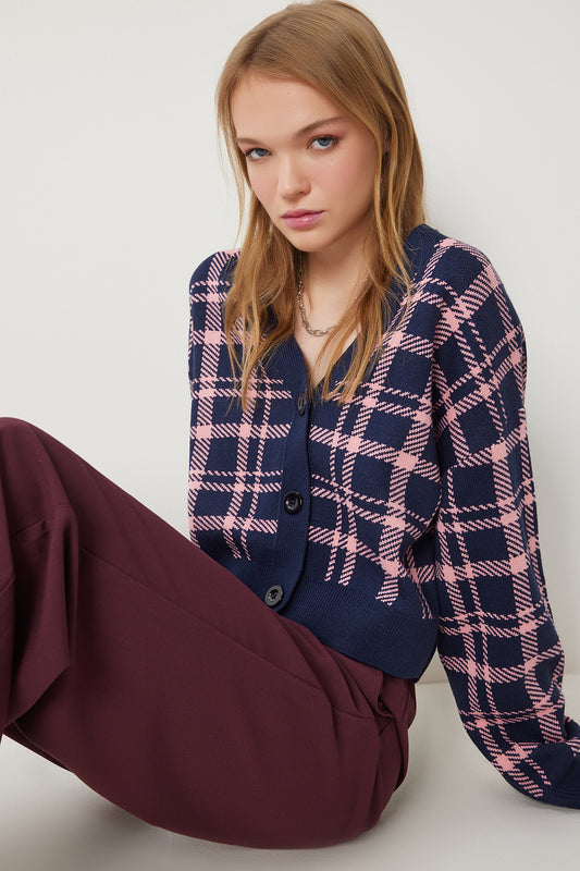 Happiness İstanbul Women's Navy Blue V-Neck Plaid Knitwear Cardigan Women