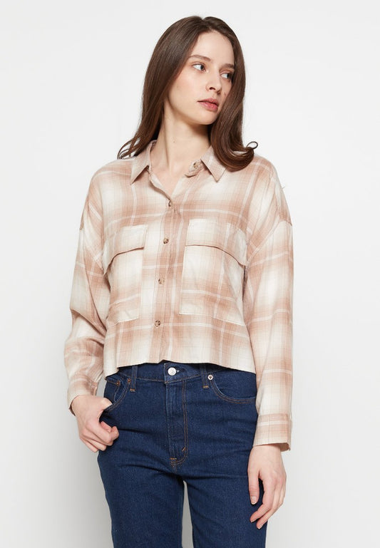 Abercrombie & Fitch 90S SHARKBITE FLANNEL 5CC $55 Beige (ZZO2ETF06-Q00) Women