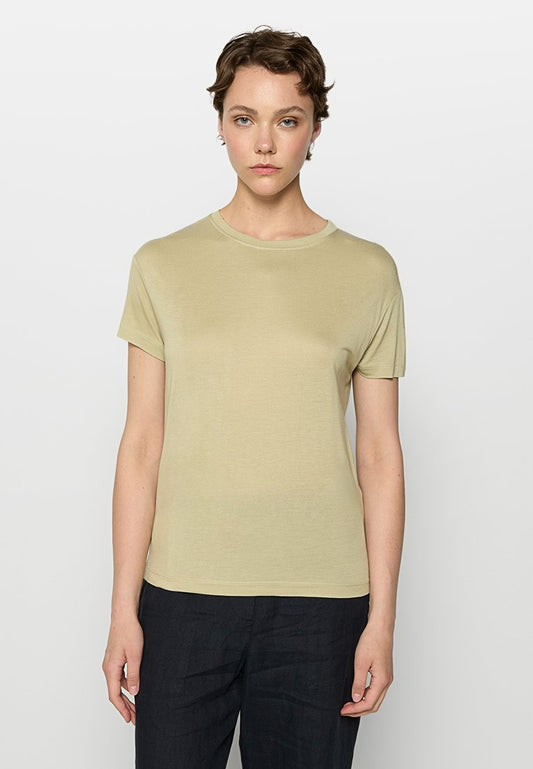 T-shirt, short sleeve, round neck Women