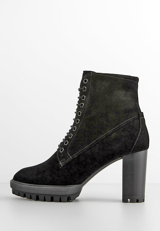 STYLE HIKER Women