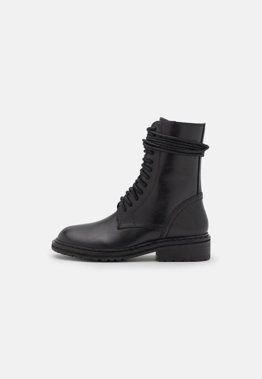 Clarks Tilham Lace Black (CL111N0ES-Q11) Women